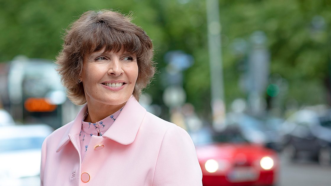 Liikenne- ja viestintäministeri Anne Berner (Kuva: LVM / Tomi Parkkonen)