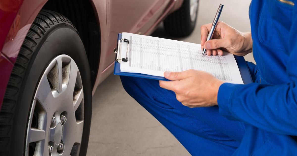 Katsastus (Kuva: Shutterstock)