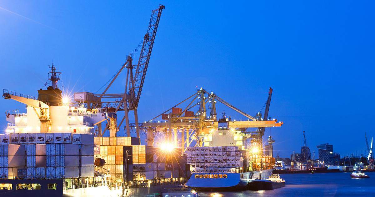 Kontteja satamassa. (Kuva: LVM/Shutterstock)