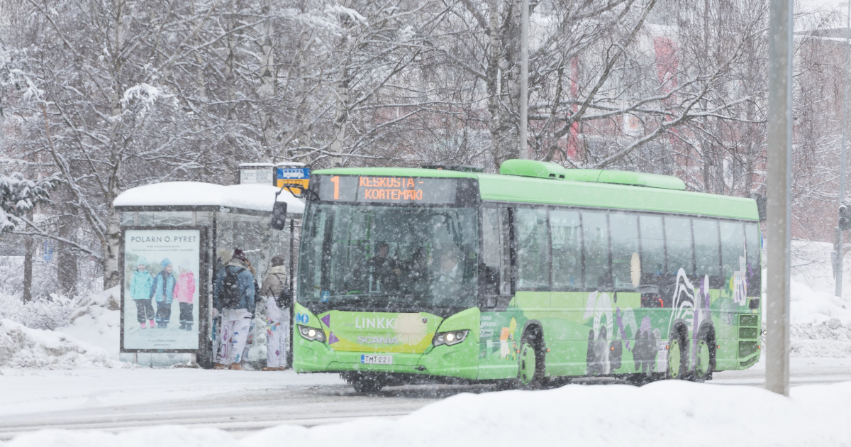Paikallisbussi Jyväskylässä (Kuva: Juha Tuomi / Rodeo)