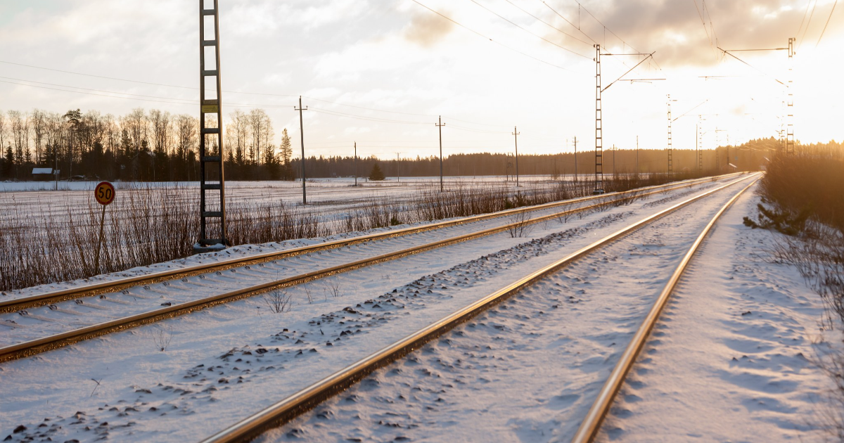 Rautatieraiteet (Kuva: Shutterstock)