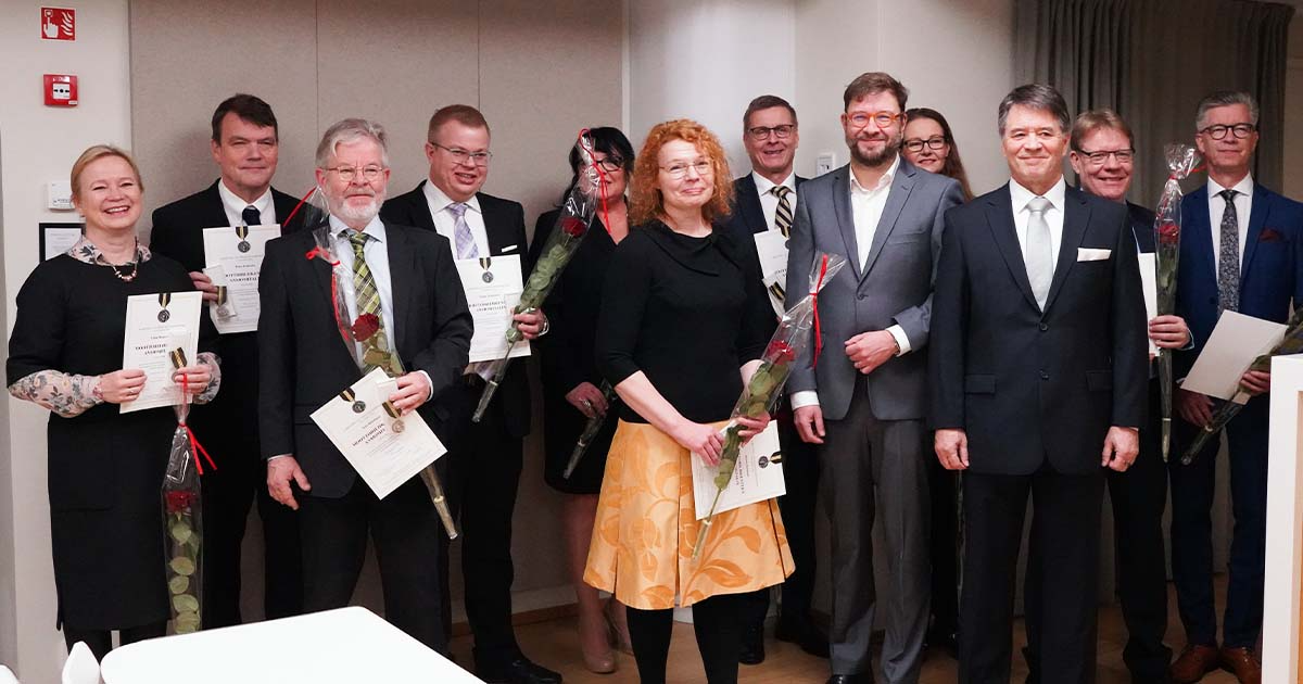 Moottoriliikenteen ansiomitalistit vuonna 2021 (Kuva: LVM)