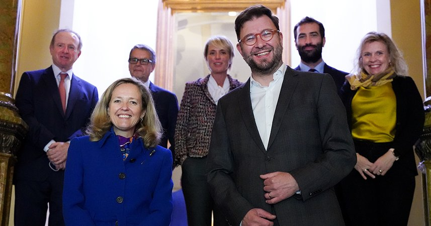 Ministerit Nadia Calviño ja Timo Harakka (Kuva: LVM)