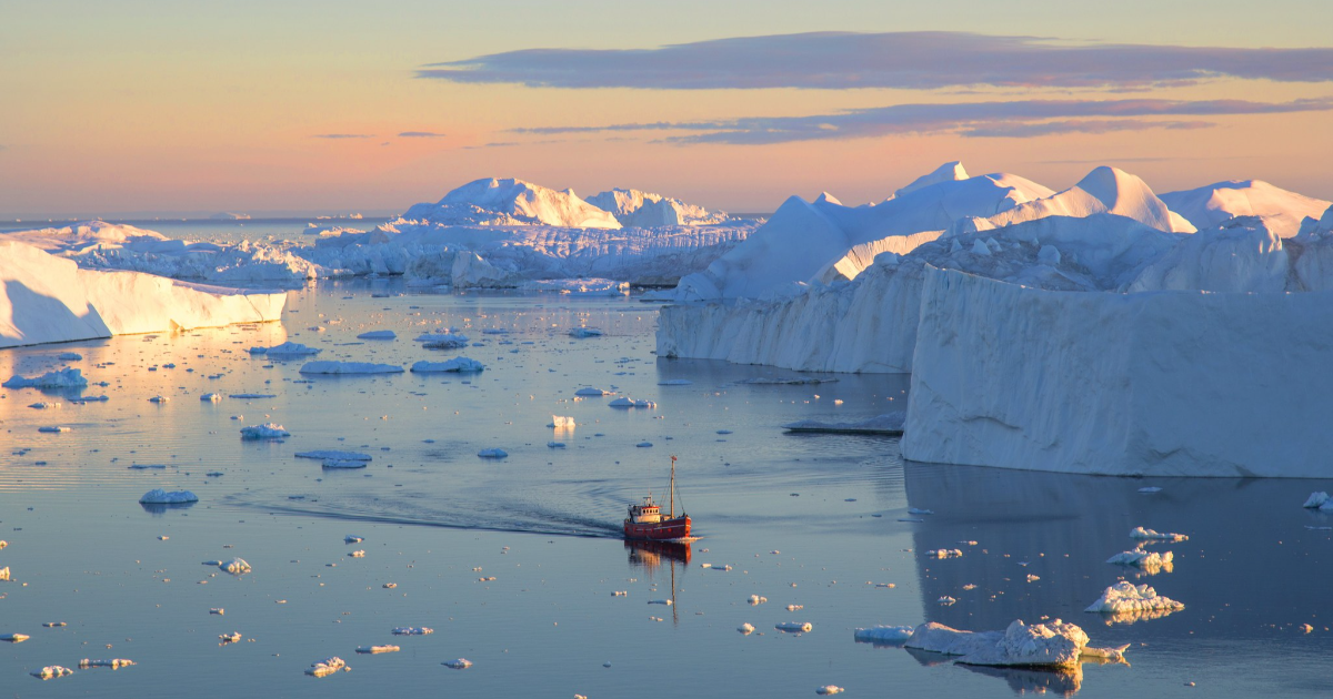 Fishing boat in Greenland. (Photo: Shutterstock)