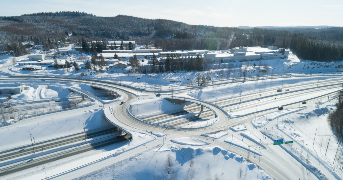 Risteys talvella ilmakuvassa (Kuva: Juha Tuomi / LVM)