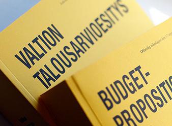 Statens budgetproposition (Foto: Statsrådet)