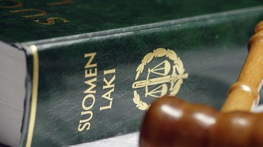 Lakikirja (Kuva: Rodeo)