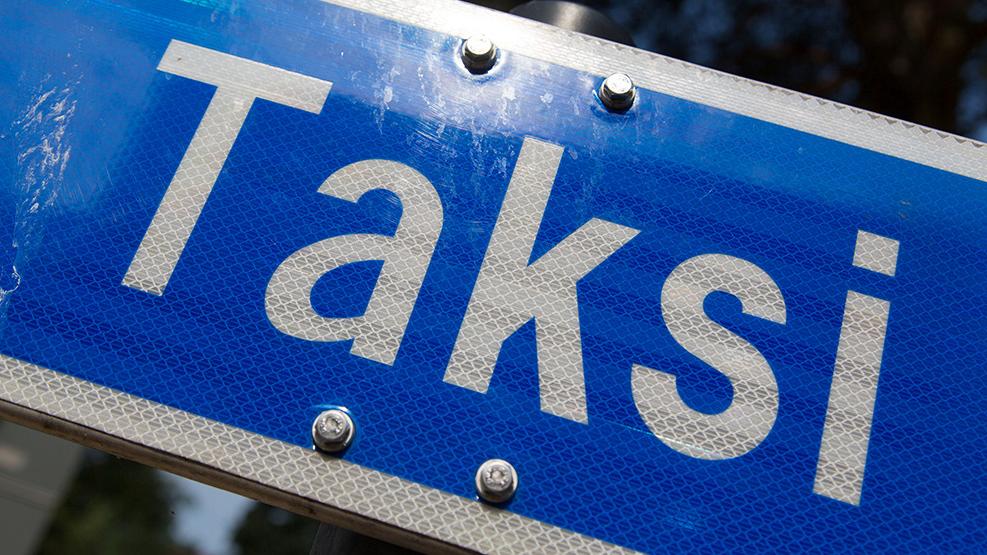Parkkipaikka takseille. (Kuva: Rodeo, Juha Tuomi)
